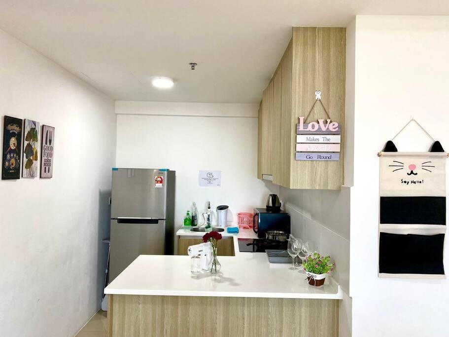Unlisted T2708 Apartment จอร์จทาวน์ ภายนอก รูปภาพ
