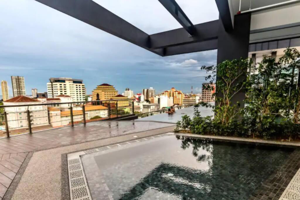 Unlisted T2708 Apartment จอร์จทาวน์ ภายนอก รูปภาพ