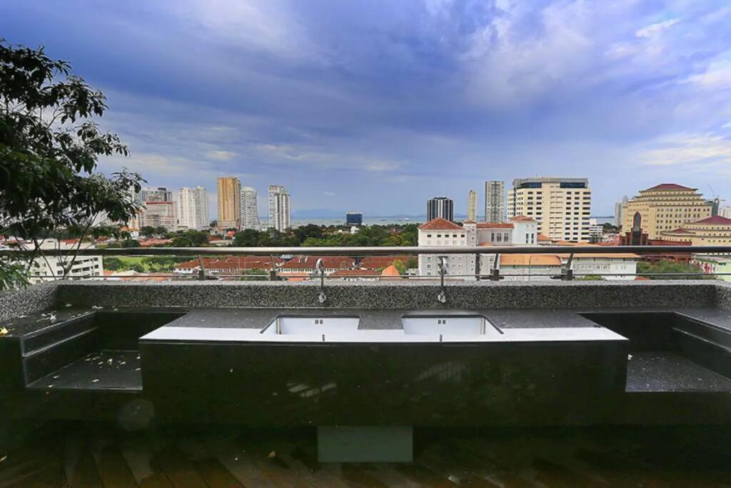 Unlisted T2708 Apartment จอร์จทาวน์ ภายนอก รูปภาพ